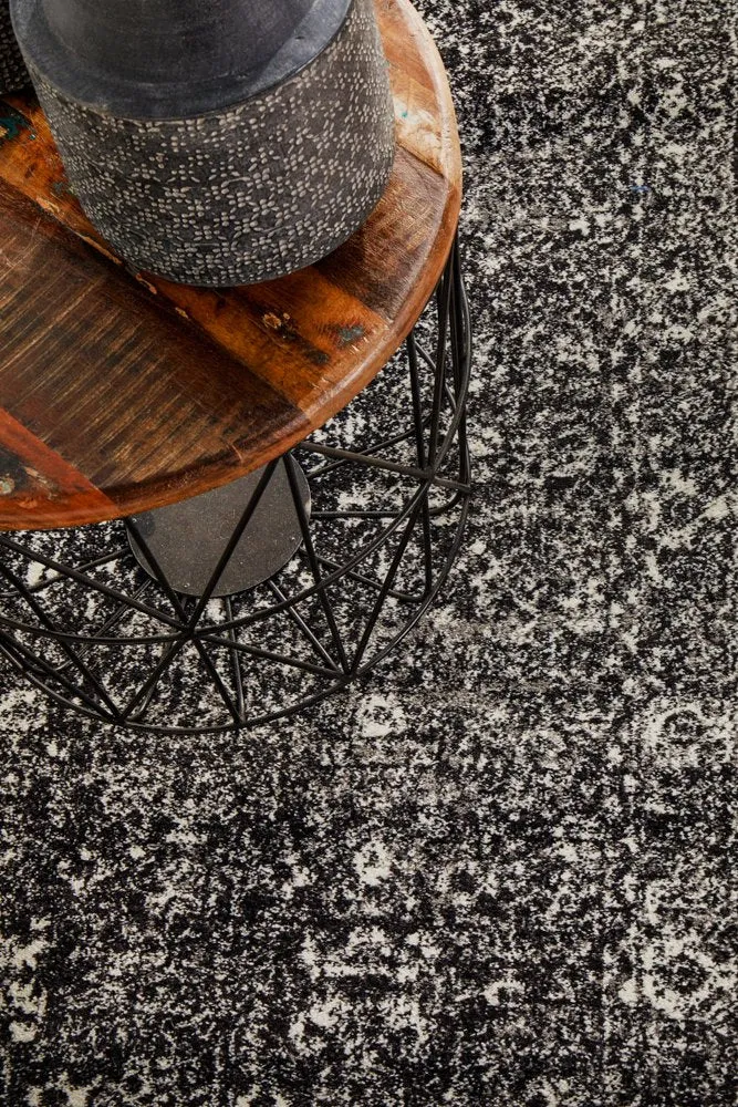 Evoke 252 Runner Rug (Charcoal) by Rug Culture