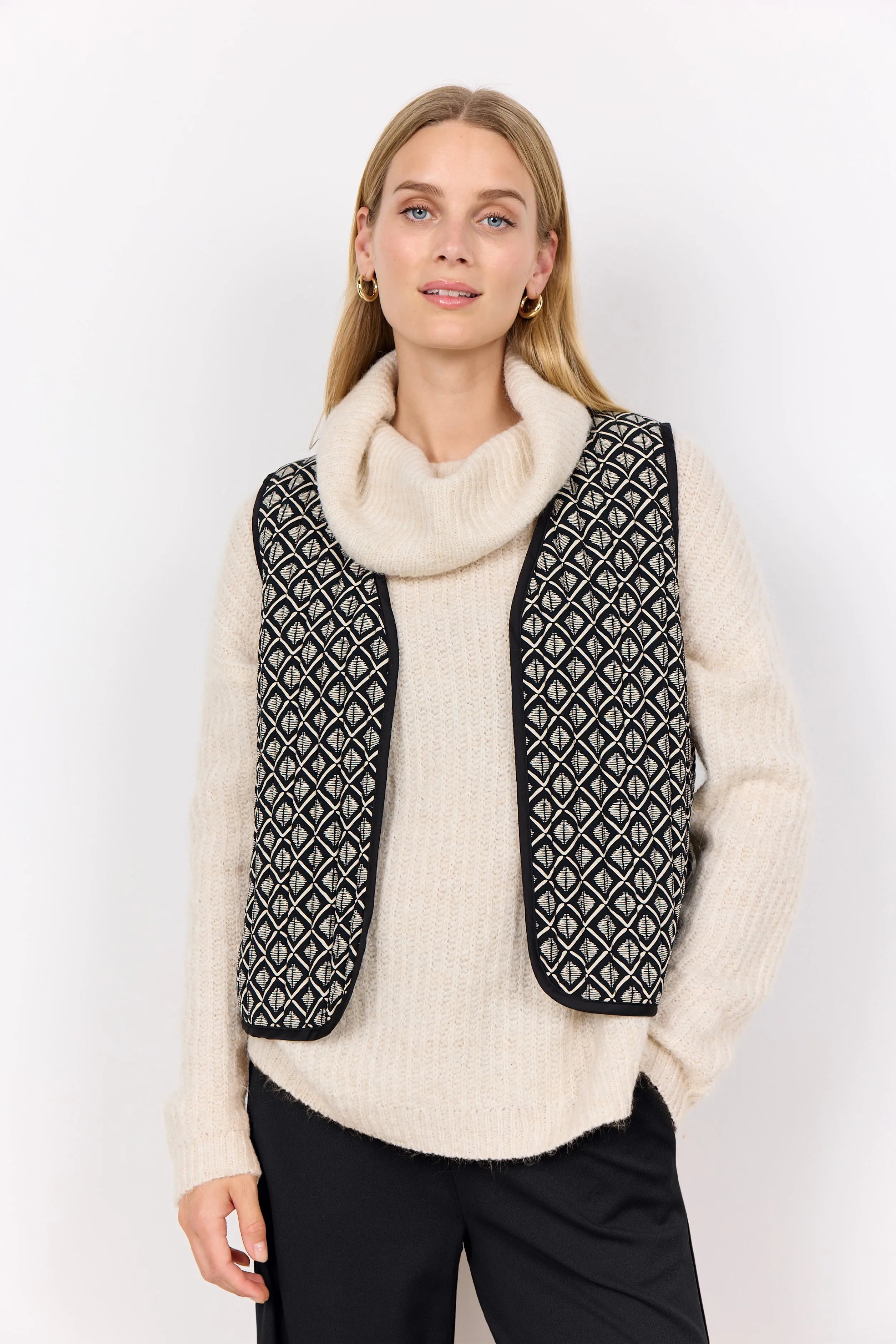 Isola Waistcoat - Black