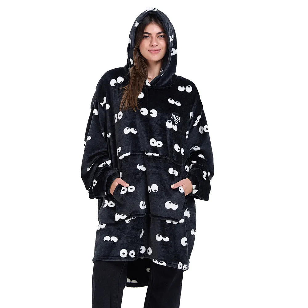 Snuggs Blanket Hoodie Black Eyes